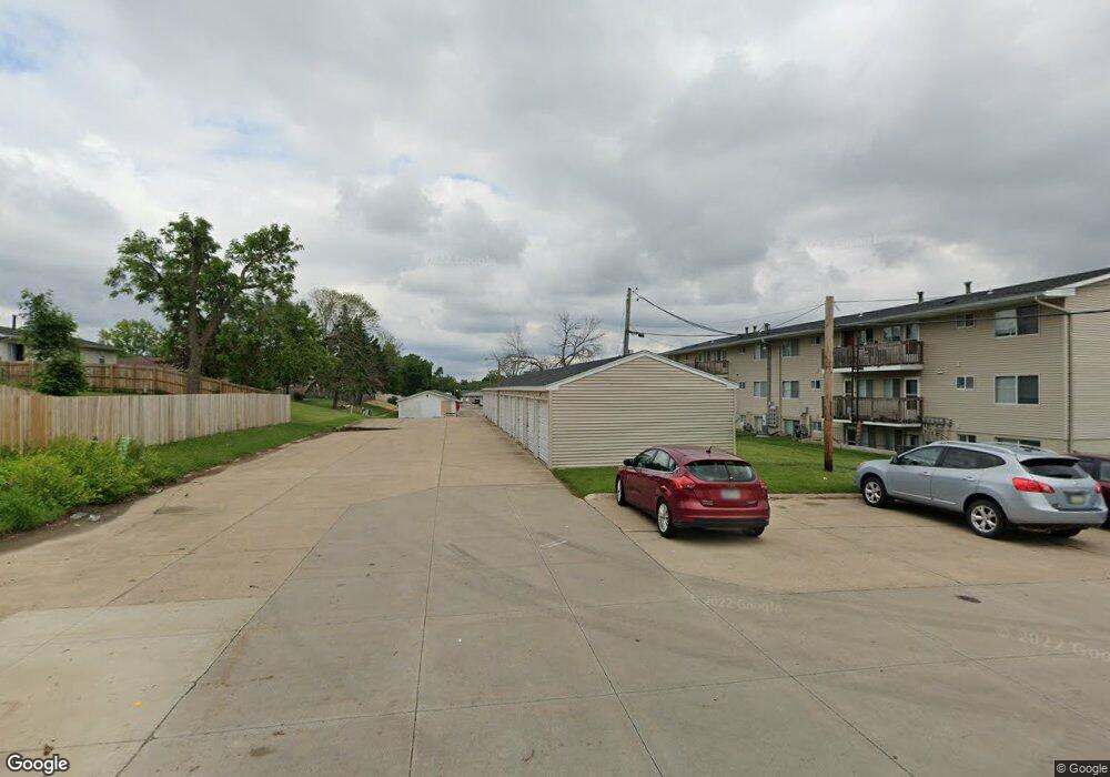 3740 12th Ave SW unit 6, Cedar Rapids, IA 52404 - photo 1