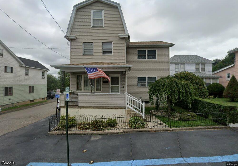 582 Cleveland St, Hazleton, PA 18201 - photo 1