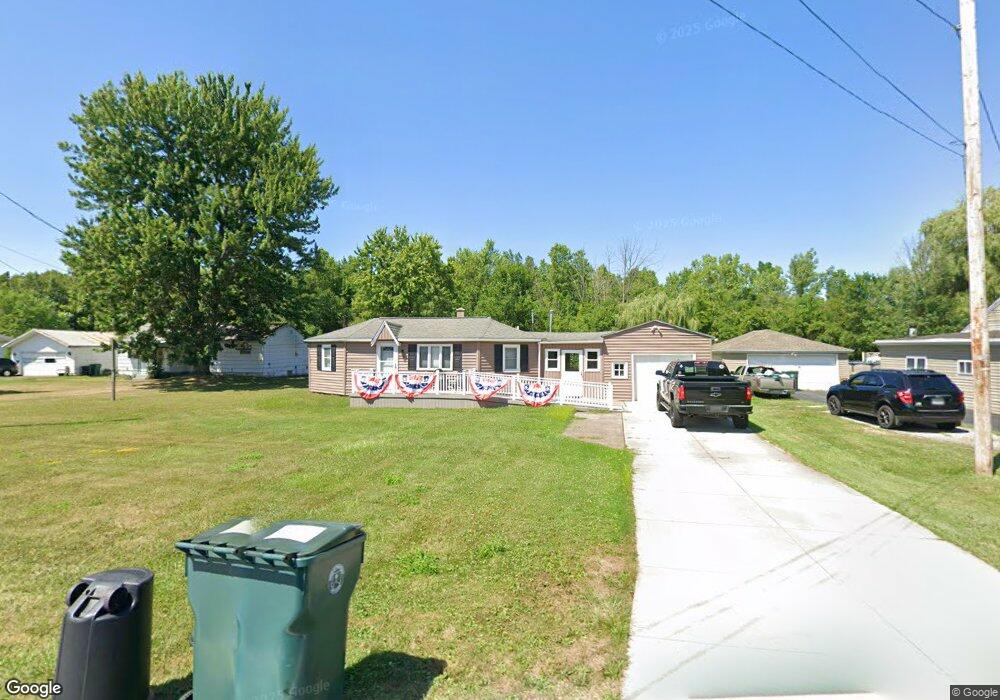 2799 Homeyer Rd, North Tonawanda, NY 14120 - photo 1