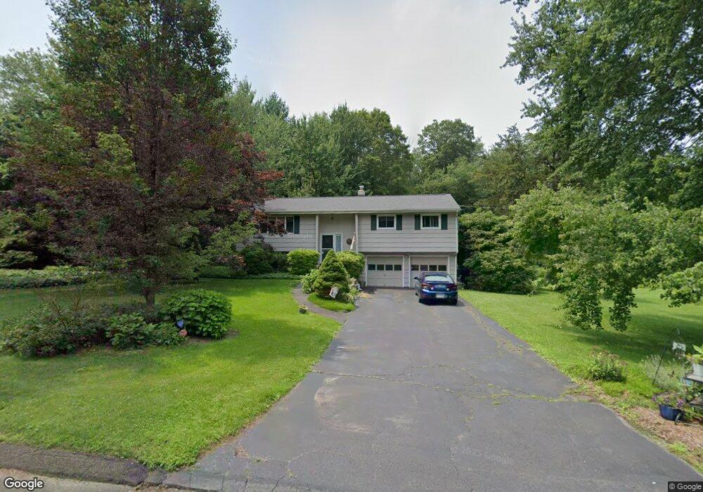 6 Curry Dr, Newtown, CT 06470 - photo 1