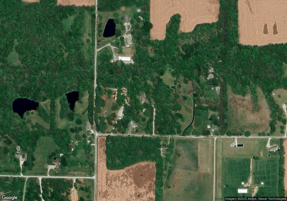 1612 Baldwin Rd, Jacksonville, IL 62650 - photo 1