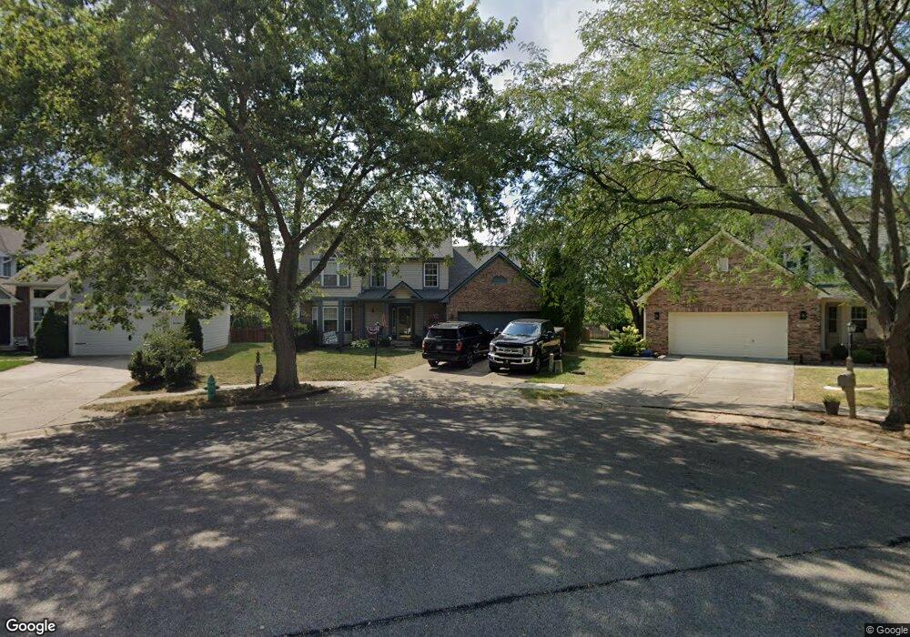 9914 Mapleton Ct, Fishers, IN 46037 - photo 1