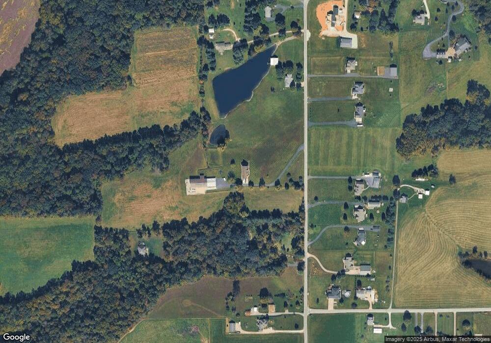 8825 Starlight Rd, Floyds Knobs, IN 47119 - photo 1