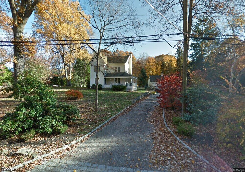 1211 Catamount Rd, Fairfield, CT 06824 - photo 1