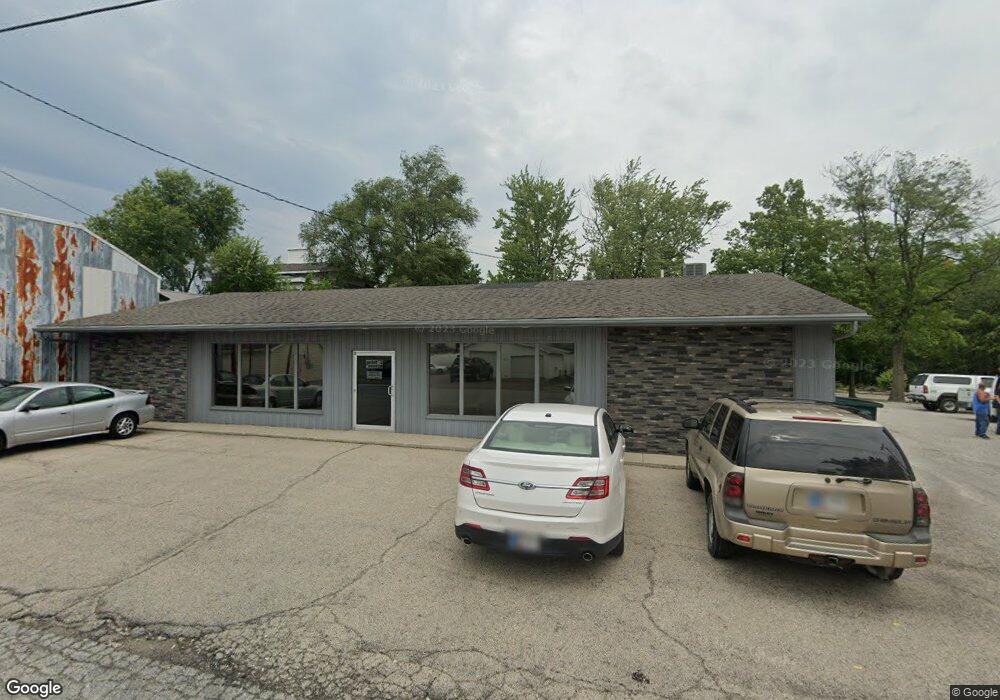 213 E Perry St, Bluffton, IN 46714 - photo 1