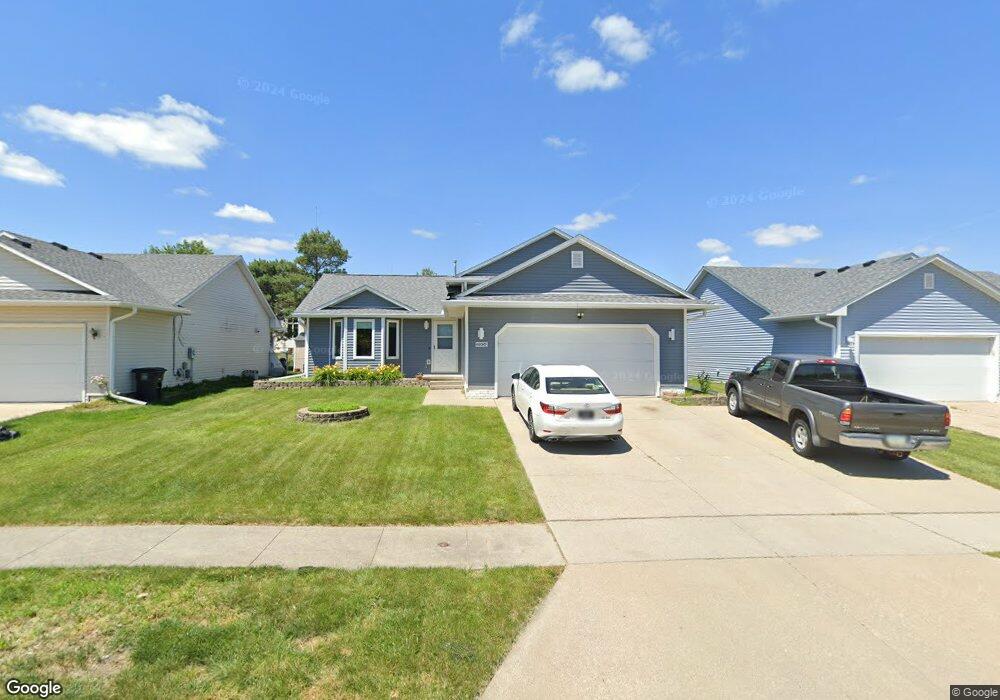 2904 Shadow Creek Ln, Des Moines, IA 50320 - photo 1