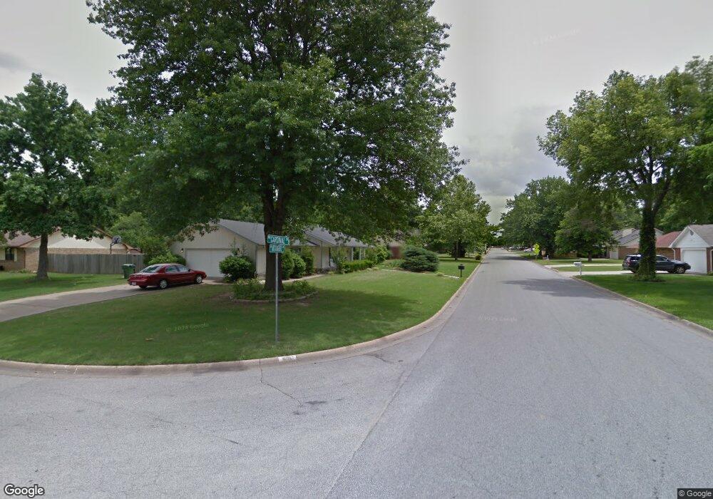 521 N Cardinal Dr, Rogers, AR 72756 - photo 1