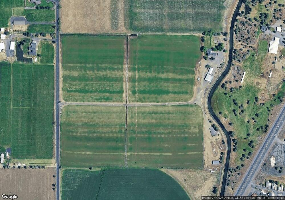 5600 SW 43rd St, Redmond, OR 97756 - photo 1