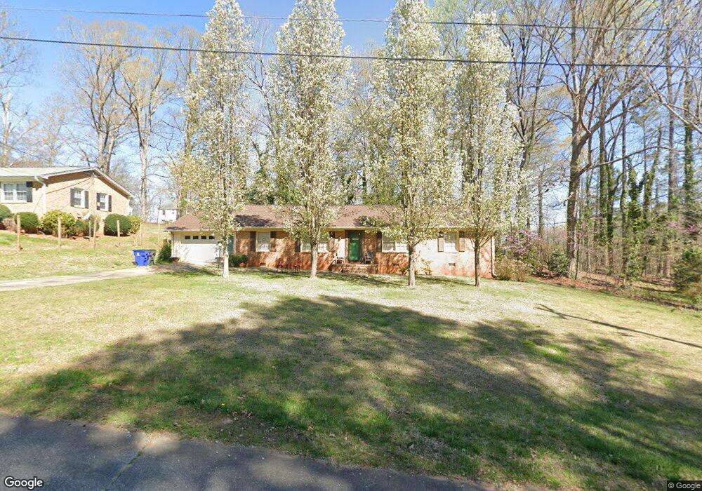 716 Lakewood Dr, Siler City, NC 27344 - photo 1