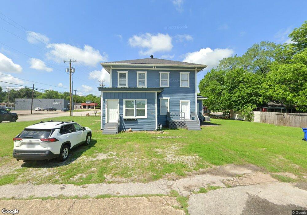 2002 W 7th Ave, Corsicana, TX 75110 - photo 1