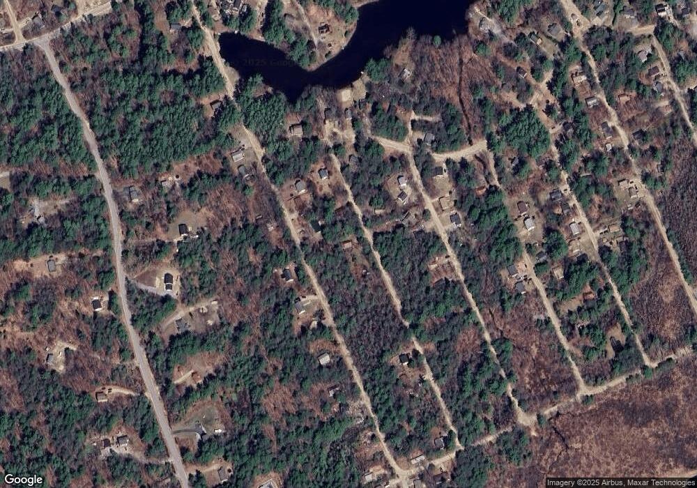 11 Raccoon Aly, Hillsborough, NH 03244 - photo 1