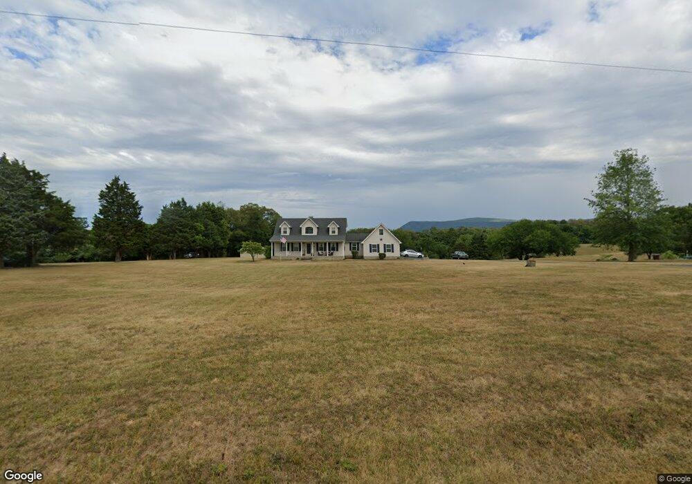 1220 Green Acre Dr, Strasburg, VA 22657 - photo 1