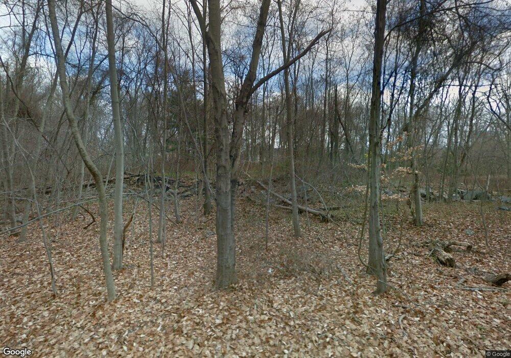 610 Silver Spring Rd, Fairfield, CT 06824 - photo 1