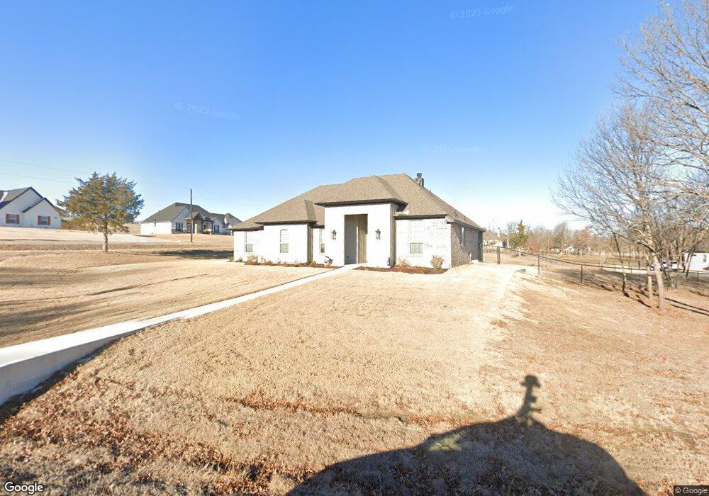 701 Hidden Branch Ln, Azle, TX 76020 - photo 1