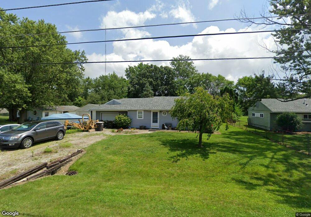 1826 Lathrop Dr, Fort Wayne, IN 46808 - photo 1