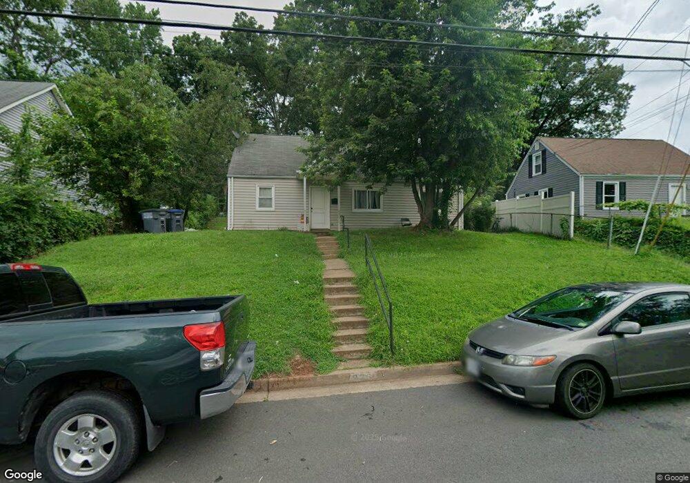 226 Cabbel Dr, Manassas Park, VA 20111 - photo 1