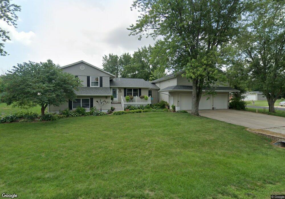 4106 E Brougham Ct, Chillicothe, IL 61523 - photo 1