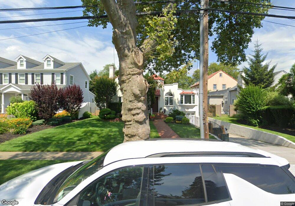 357 Frankel Blvd unit House, Merrick, NY 11566 - photo 1