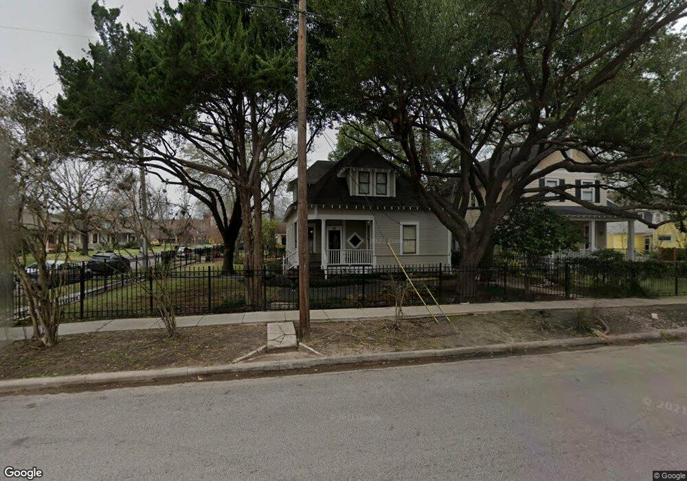1404 Arlington St, Houston, TX 77008 - photo 1