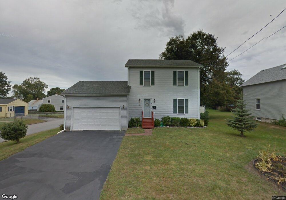 71 Maple Ave, Middletown, RI 02842 - photo 1