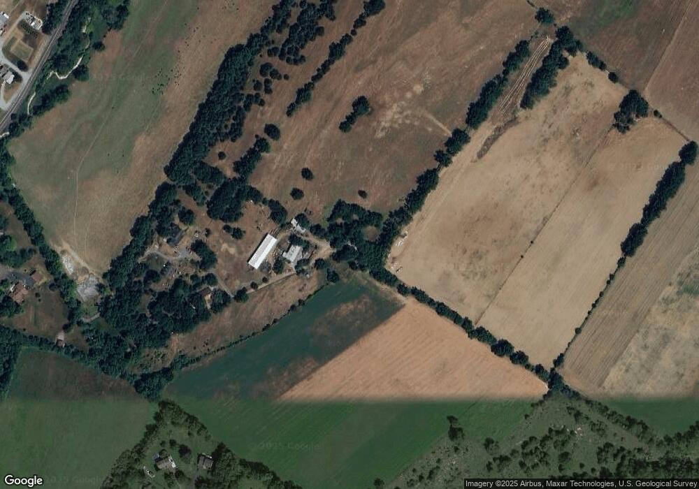 10817 Mapleville Rd, Hagerstown, MD 21742 - photo 1