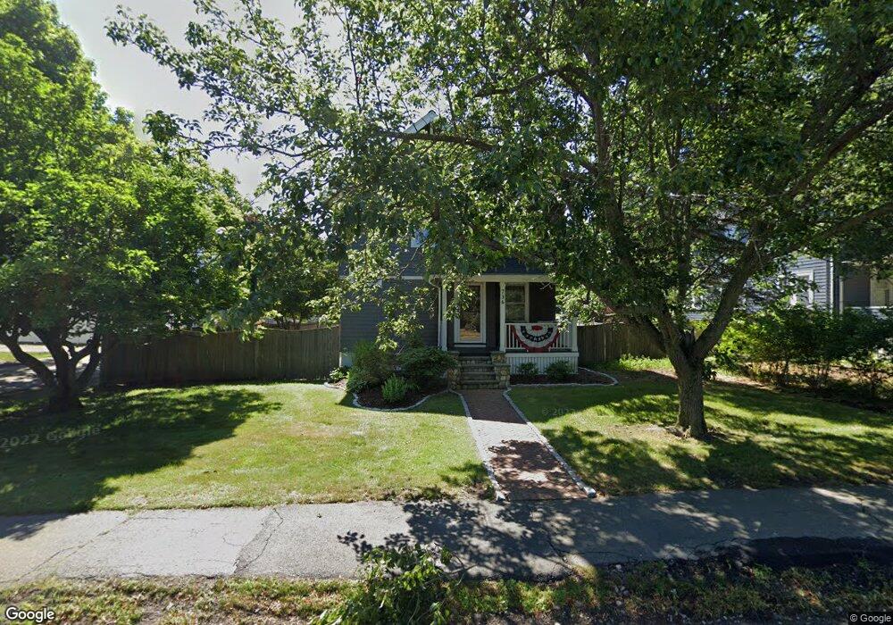736 Highland Ave, Needham Heights, MA 02494 - photo 1