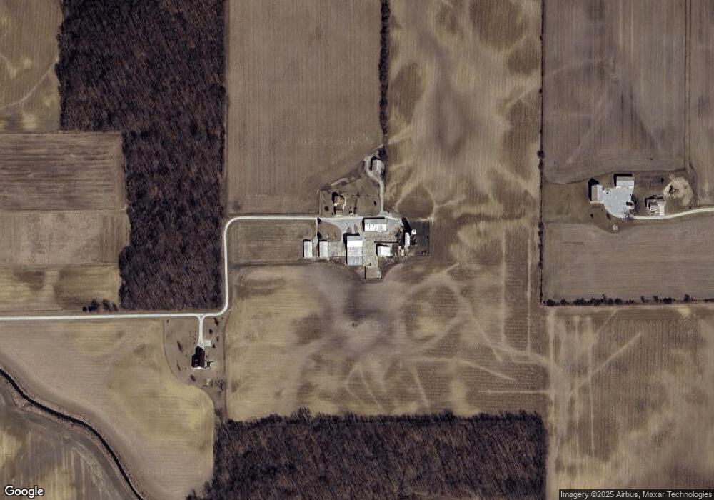 555 S Warren Rd, Huntington, IN 46750 - photo 1