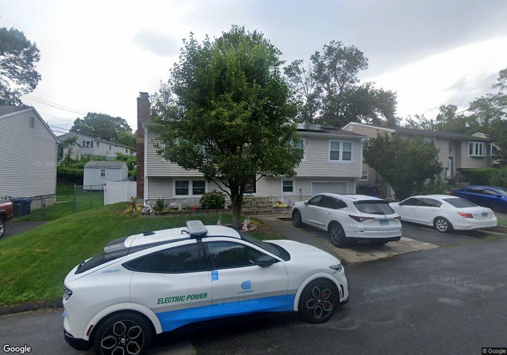 17 Ogden St, West Haven, CT 06516 - photo 1