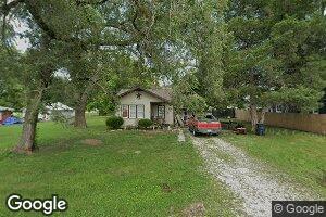 112 S Chestnut St, Saint Elmo, IL 62458