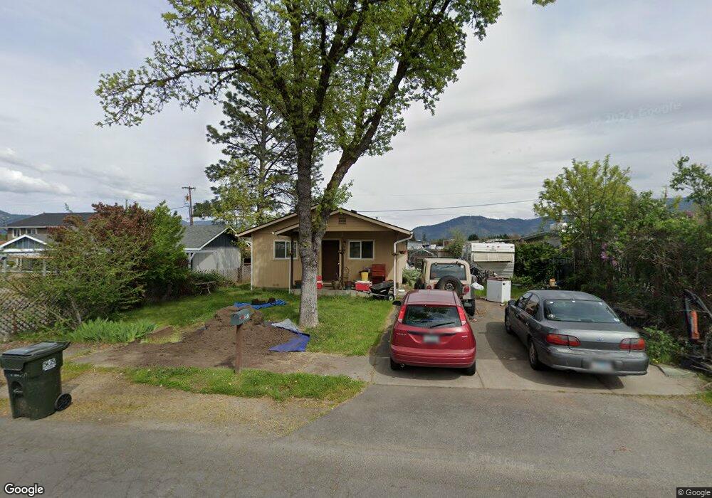 207 Pardee Ln, Grants Pass, OR 97527 - photo 1