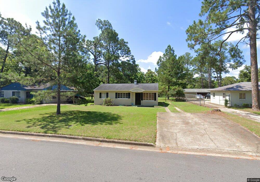 1608 W Highland Ave, Albany, GA 31707 - photo 1