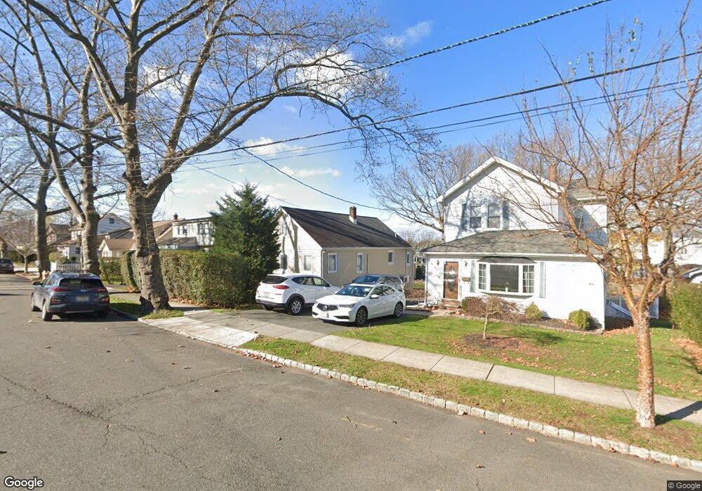 19 Pky W, Caldwell Boro Twp., NJ 07006 - photo 1