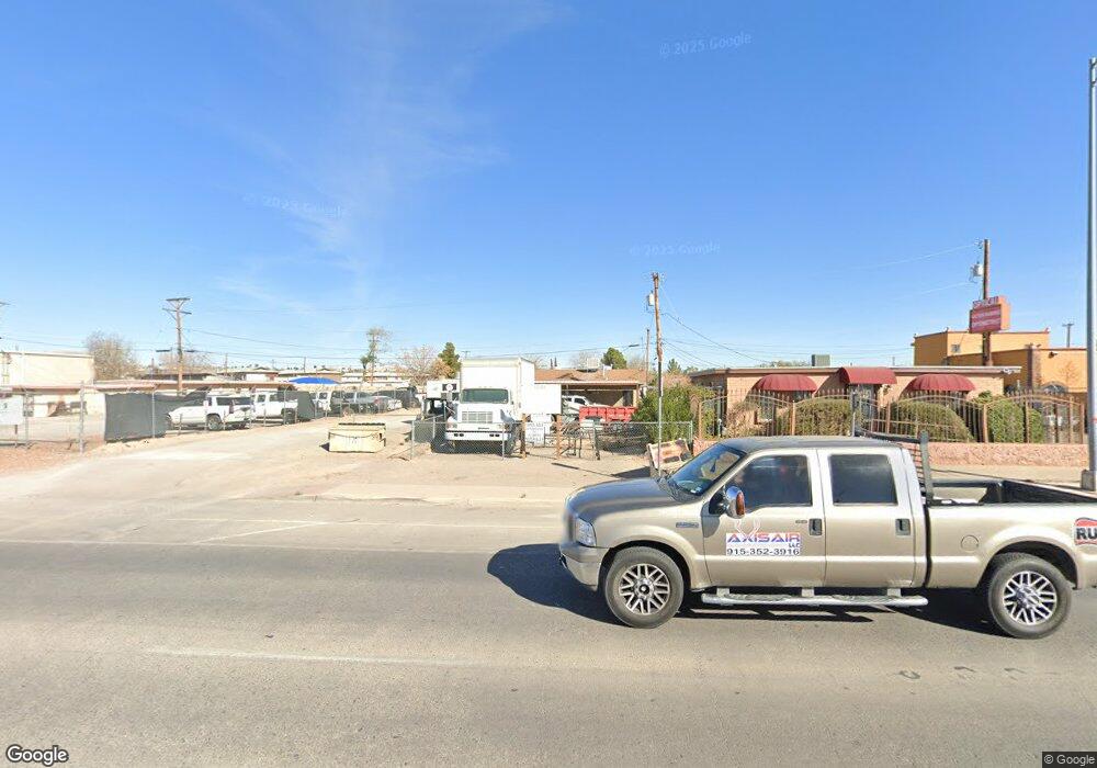7681 N Loop Dr, El Paso, TX 79915 - photo 1