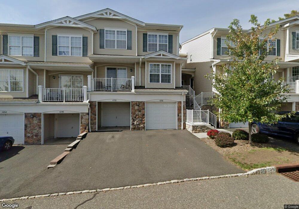 1032 Robin Ct unit 2932, Green Brook, NJ 08812 - photo 1