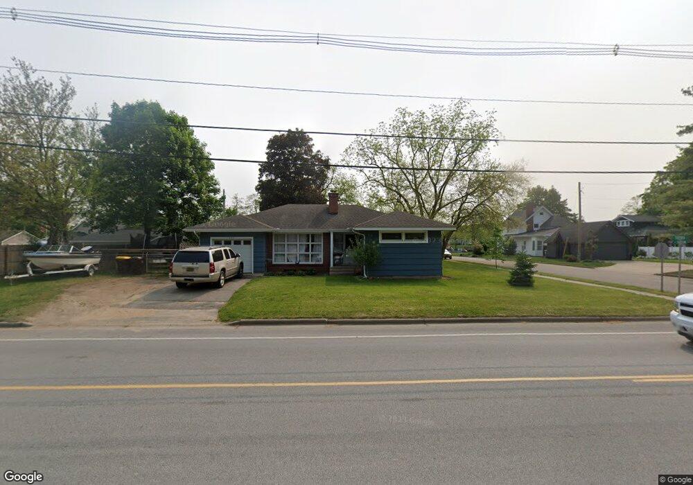 805 N Hudson St SE, Lowell, MI 49331 - photo 1