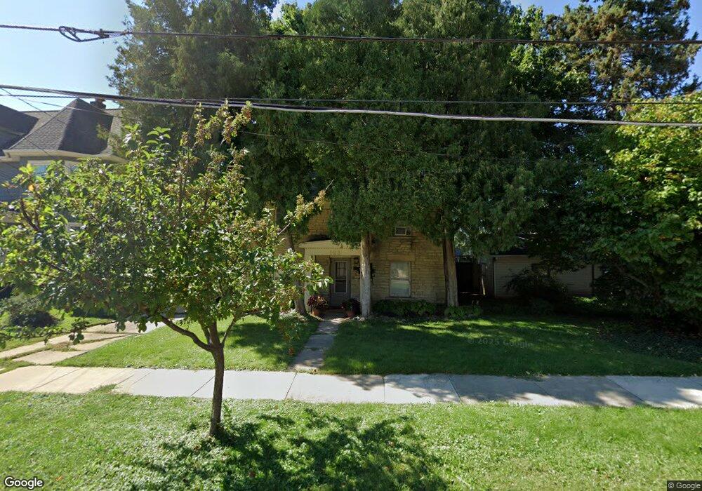 123 N Washington Ave, Batavia, IL 60510 - photo 1