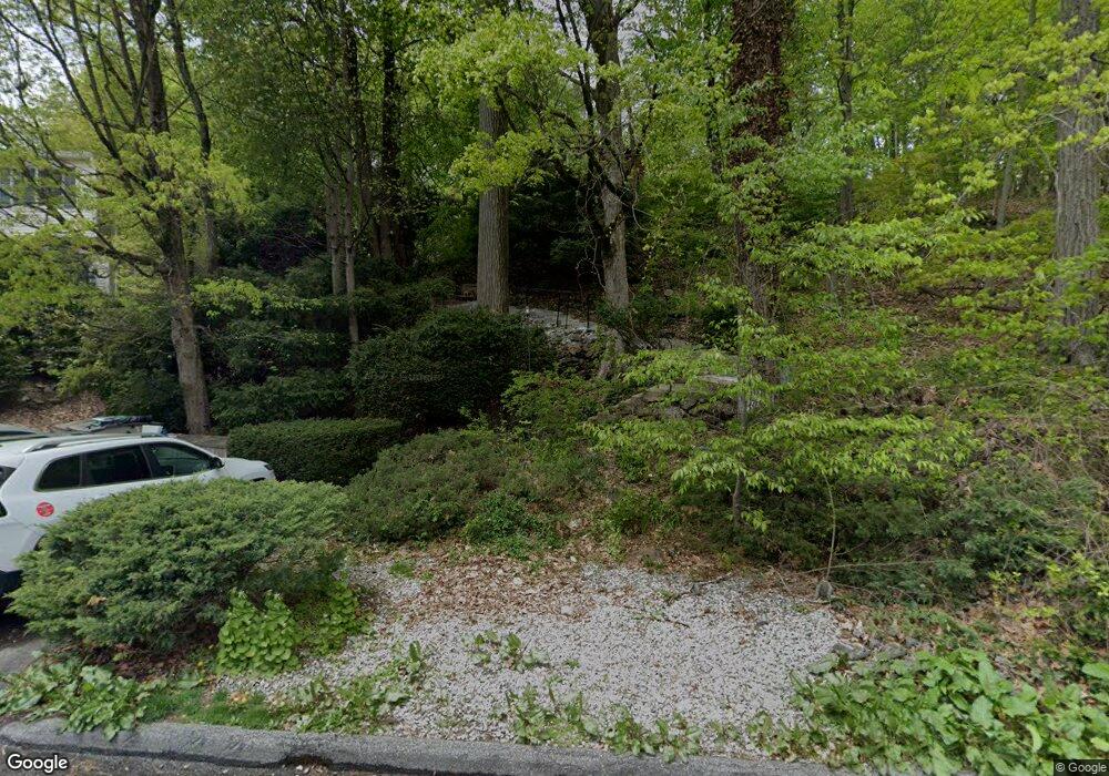 70 Woodland Rd, Pleasantville, NY 10570 - photo 1