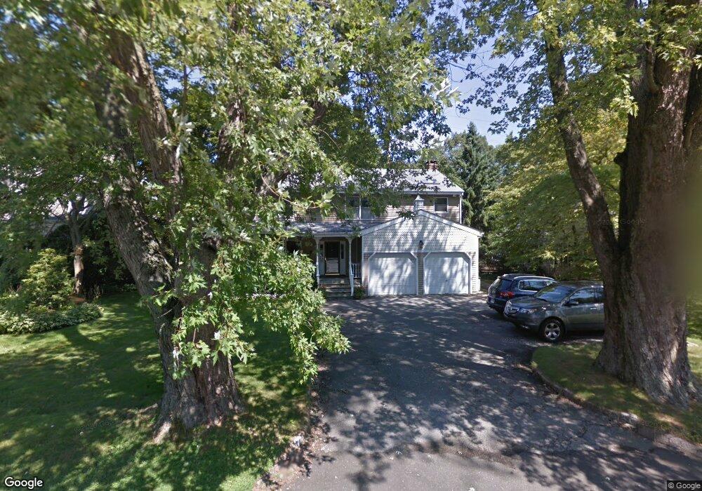 51 Summit Rd, Greenwich, CT 06878 - photo 1