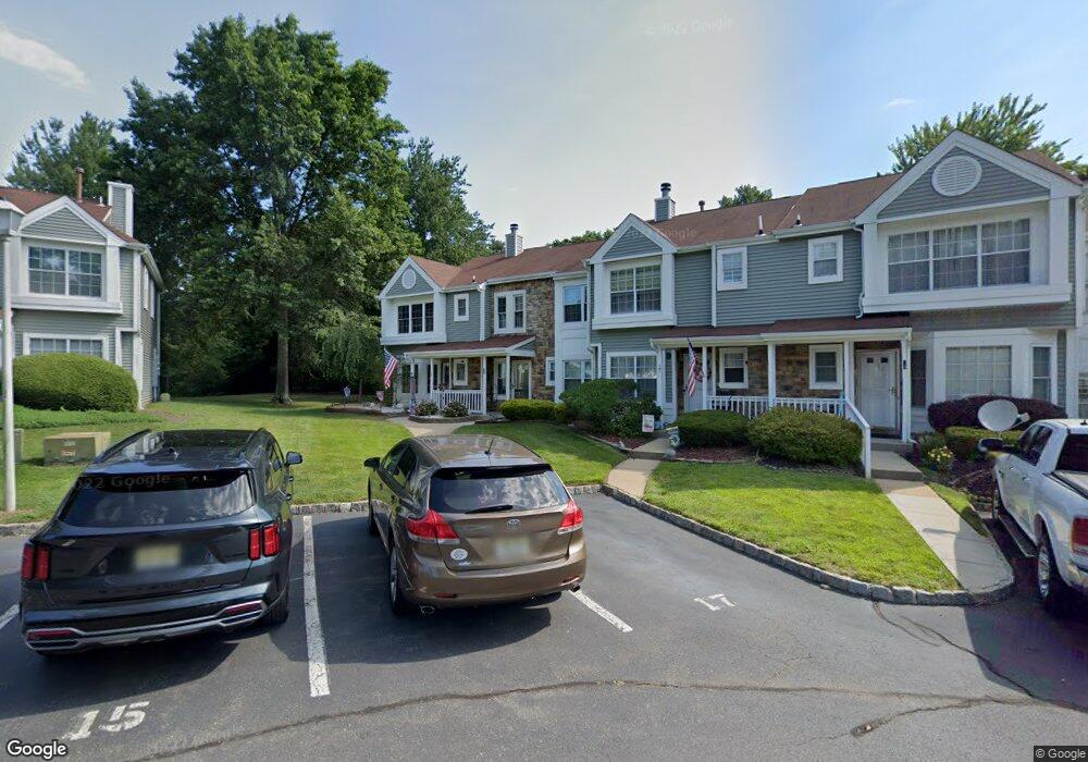 17 Horseshoe Ct unit 29, Tinton Falls, NJ 07753 - photo 1