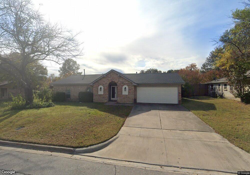 905 Warwick St, Bedford, TX 76022 - photo 1