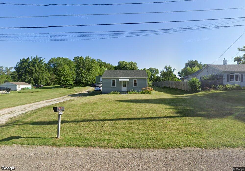 2346 W 47th St, Davenport, IA 52806 - photo 1