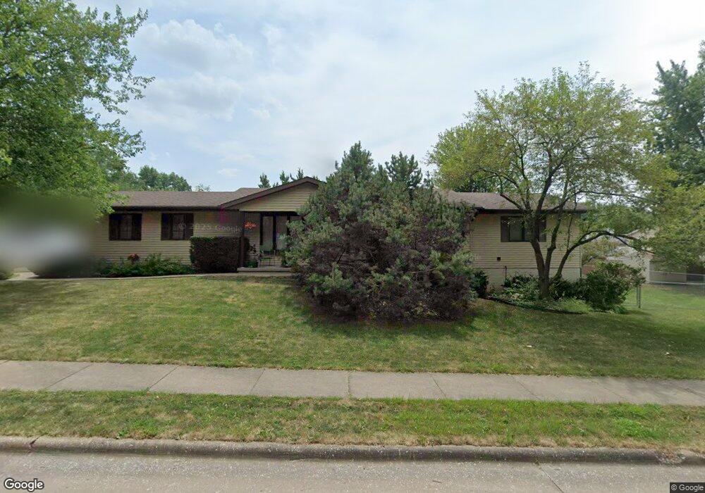 2123 E Central Park Ave, Davenport, IA 52803 - photo 1
