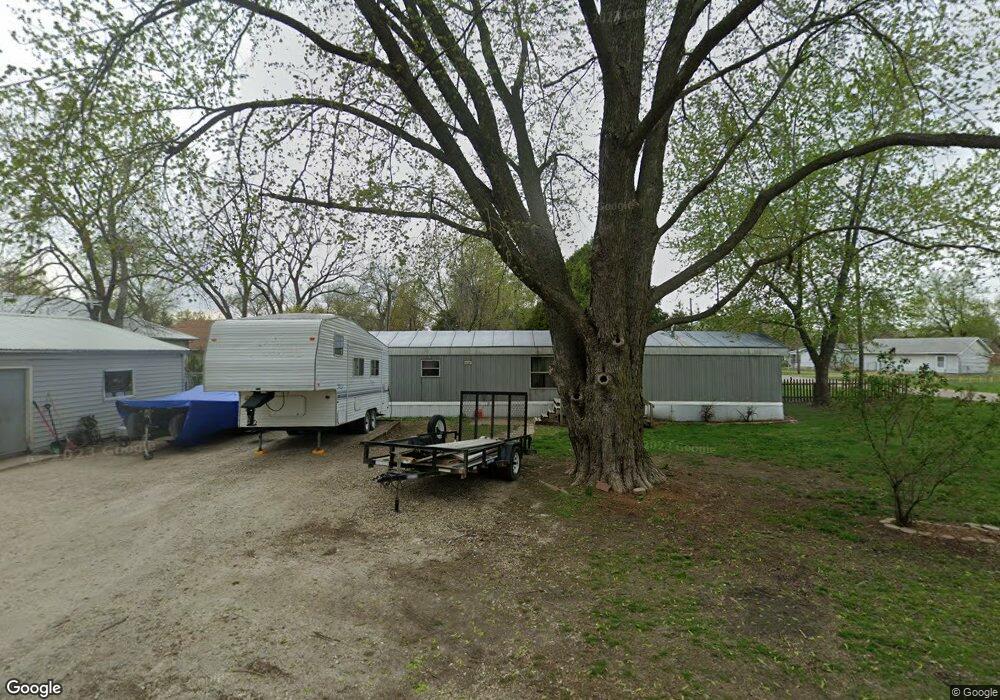 1103 8th Ave, Columbus Junction, IA 52738 - photo 1