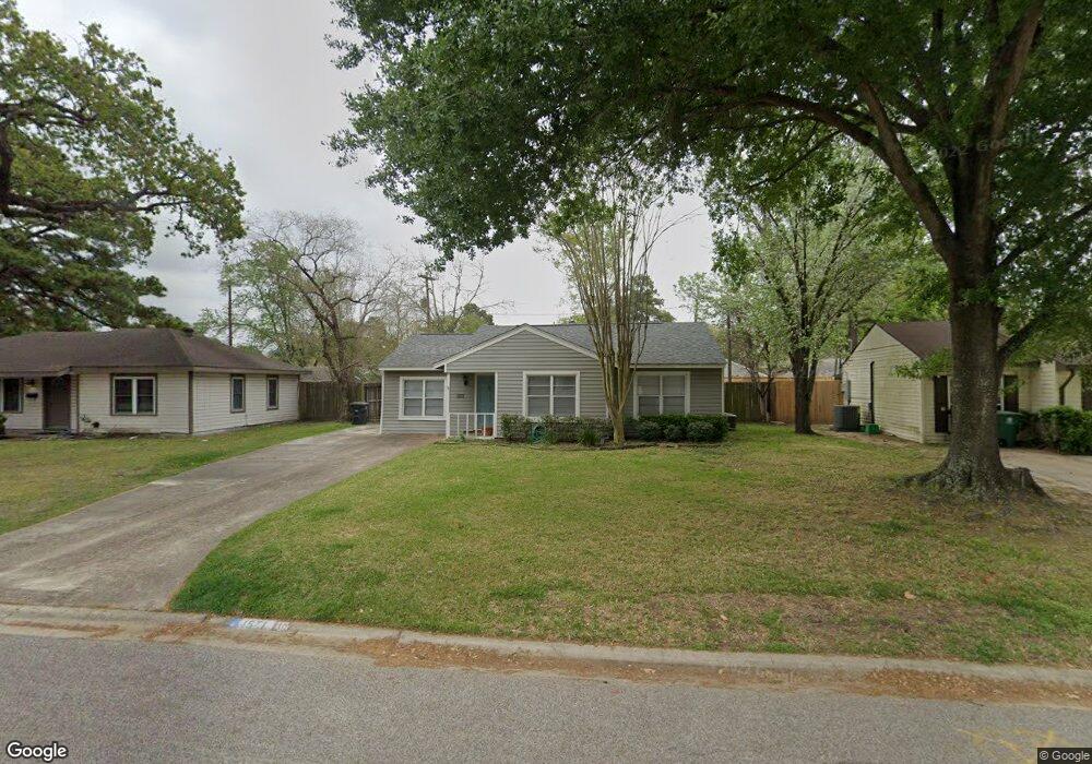 1571 Hewitt Dr, Houston, TX 77018 - photo 1