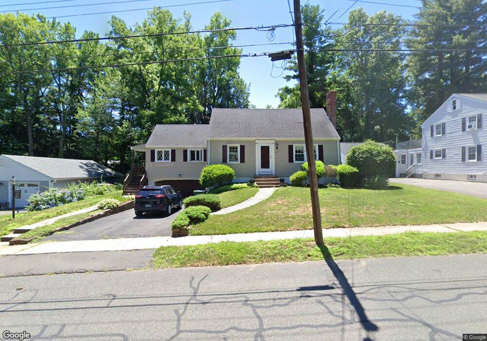 137 Tobey Ave, Windsor, CT 06095 - photo 1