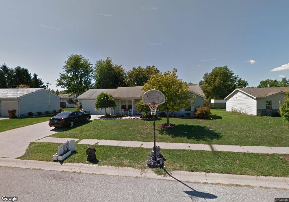 132 Columbian Ave, Bluffton, IN 46714 - photo 1