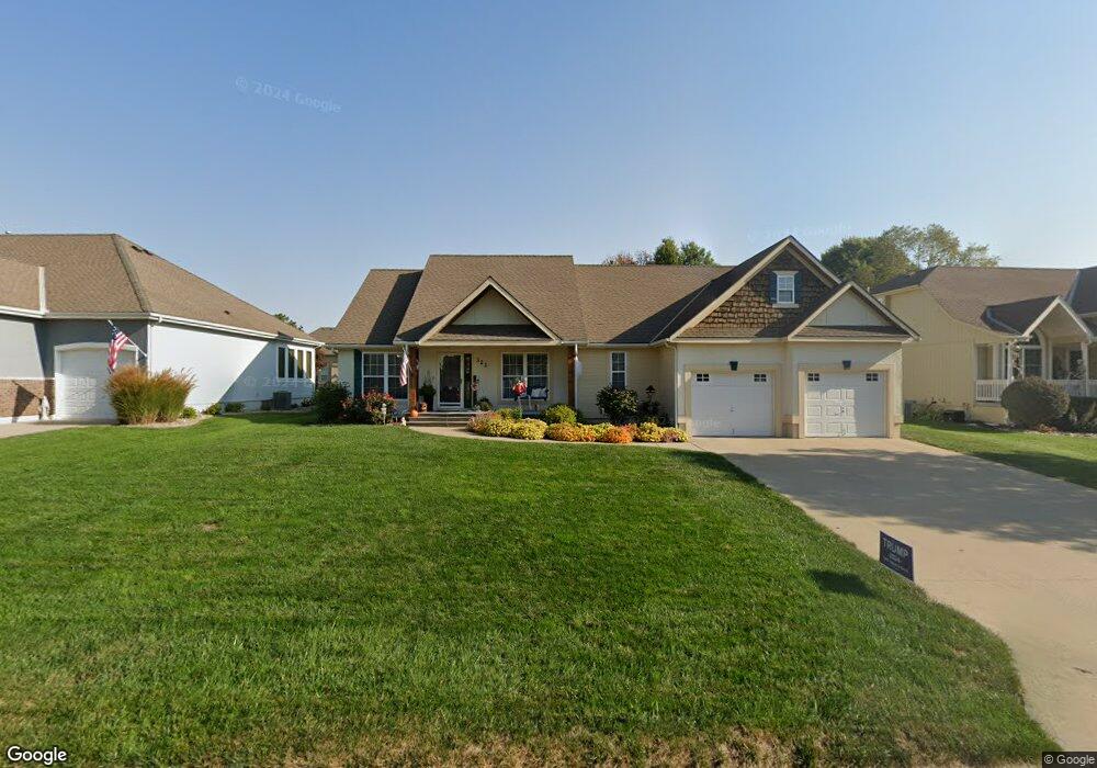 322 SW Albatross Ct, Lees Summit, MO 64082 - photo 1