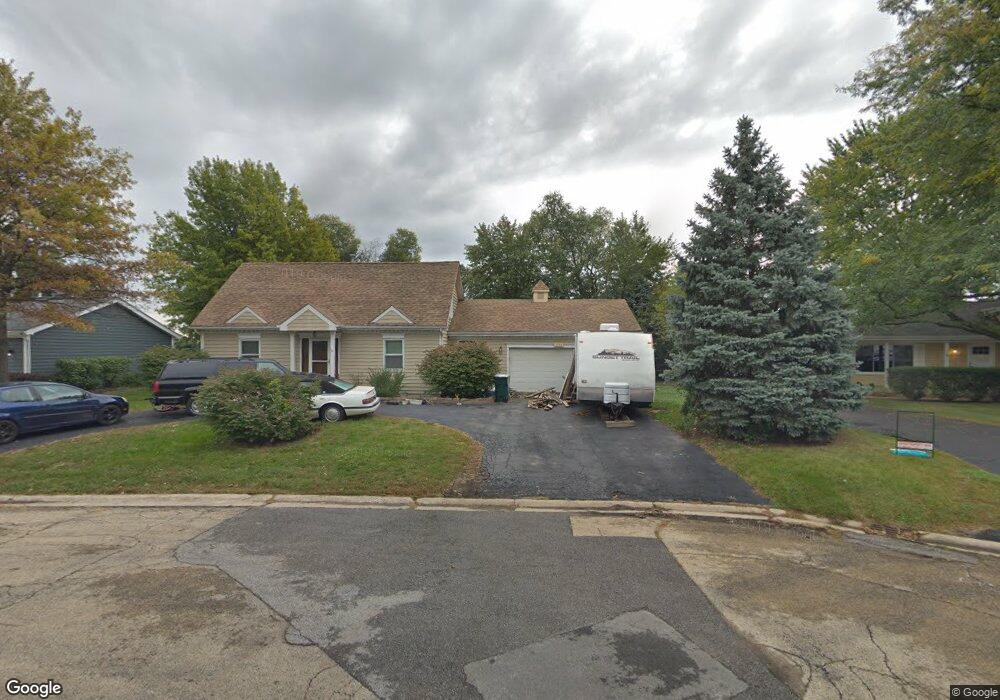 1061 Cardinal Ct, Batavia, IL 60510 - photo 1