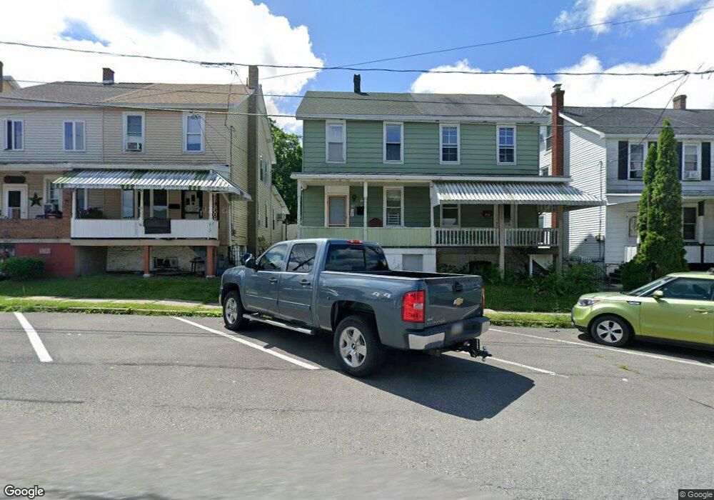 610 E Bertsch St, Lansford, PA 18232 - photo 1