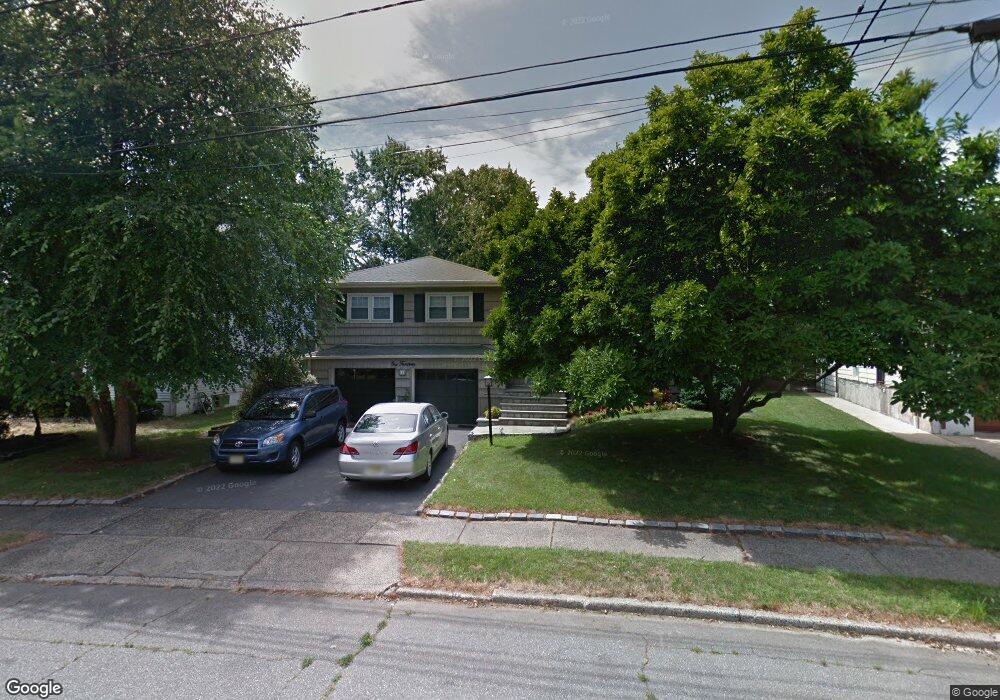 114 Golf Rd, Bloomfield, NJ 07003 - photo 1